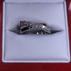 Elegant Silver Ring